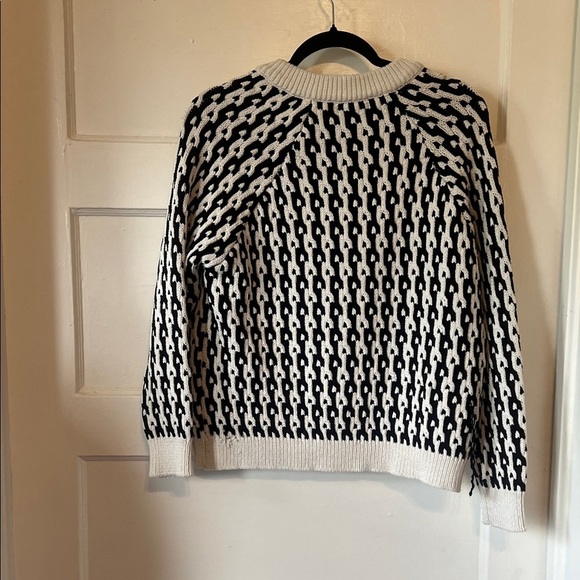Derek Lam Sweater ($495 retail) sweater size medium - Picture 5 of 6